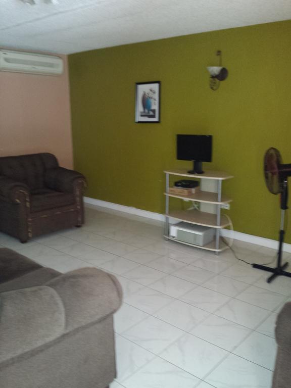 Impeccable Guest Rooms 2 Kingston Pokoj fotografie